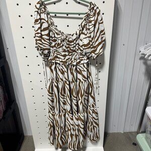 NWT En Saison White/Brown Zebra Stripe Dress Size Large